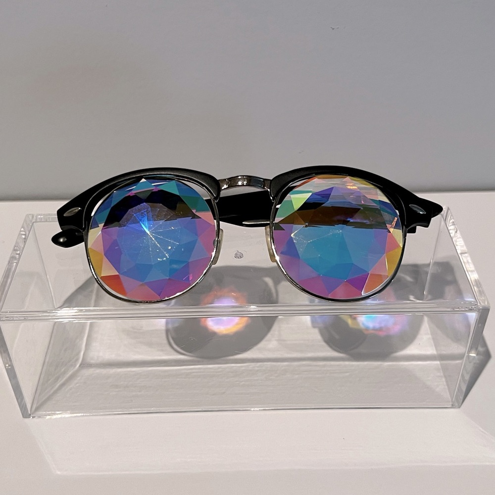 HOLES Eyewear Prismatic Sunglasses